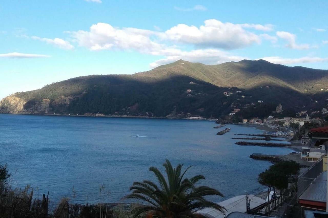 Un Gioiello Con Vista Mare Villa Moneglia Bagian luar foto