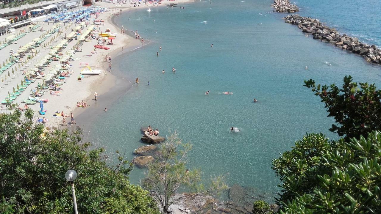 Un Gioiello Con Vista Mare Villa Moneglia Bagian luar foto
